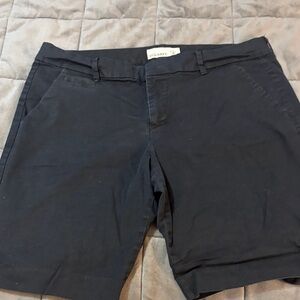 Old Navy Black Women's Bermuda Shorts